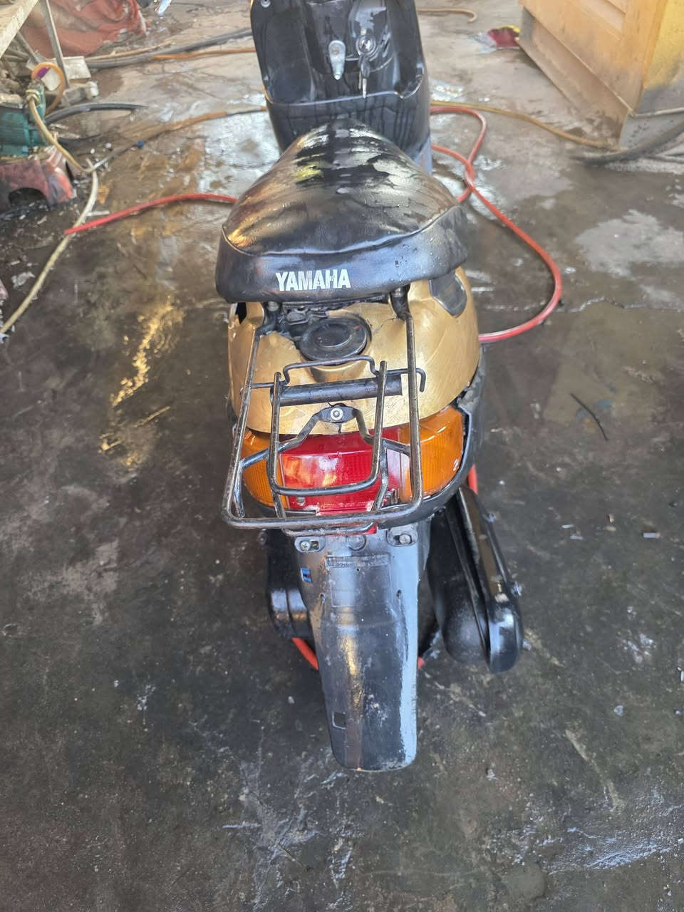 السلام عليكم جميعاً رمضان كريم عليكم
للبيع دراجه ياماها بطه سلف هندر اشاير لايت هورن كلهن شغالات شلعه معدل حلوه تاير امامي وخلفي جديد باقي تفاصيل اتصال او خاص وتدلل واتساب هم تدلل  مكاني بغداد *********** سعرها 110 الف دينار وشكرا للجميع
