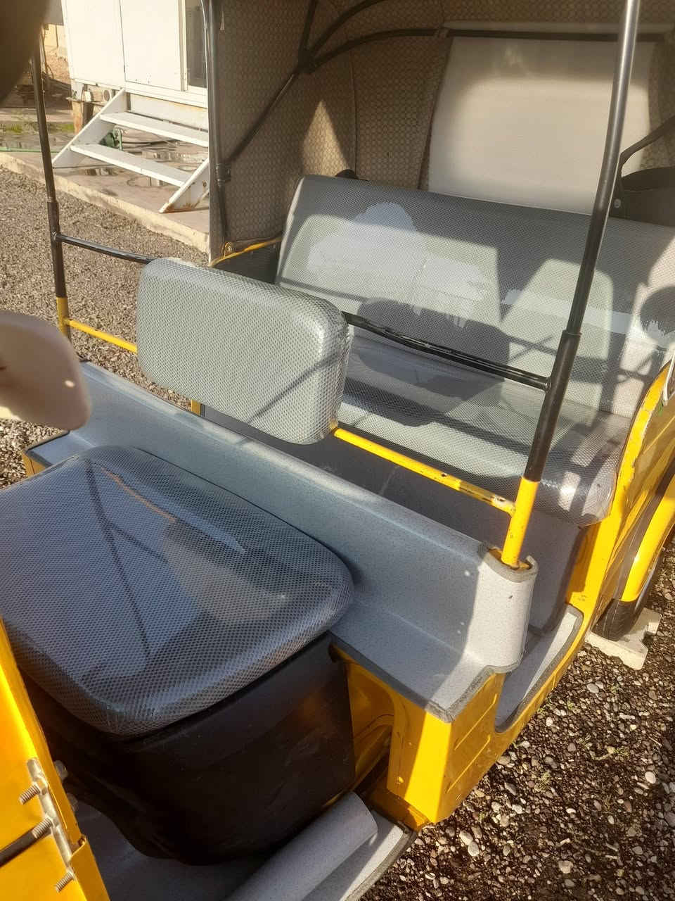 السلام عليكم اخوان هاي تكتك
اللبيع موديل ٢٠ رقم وسنويه باسمي تكتك خير من الله تخم تاير دوشمه مسجل برغي مابيها نقص 

لاء صبغ ولاء معجون عداء دوسات مكاني بغداد زعفرانيه 

لاستفسار ***********
