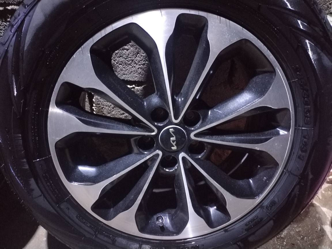 ويل كب حجم 18 هوا والتايرات بحاله جيدة جدا للبيع عدد 4 السعر 600 الف للتواصل *********** او *********** مكاني بصرة البصرة, العراق
