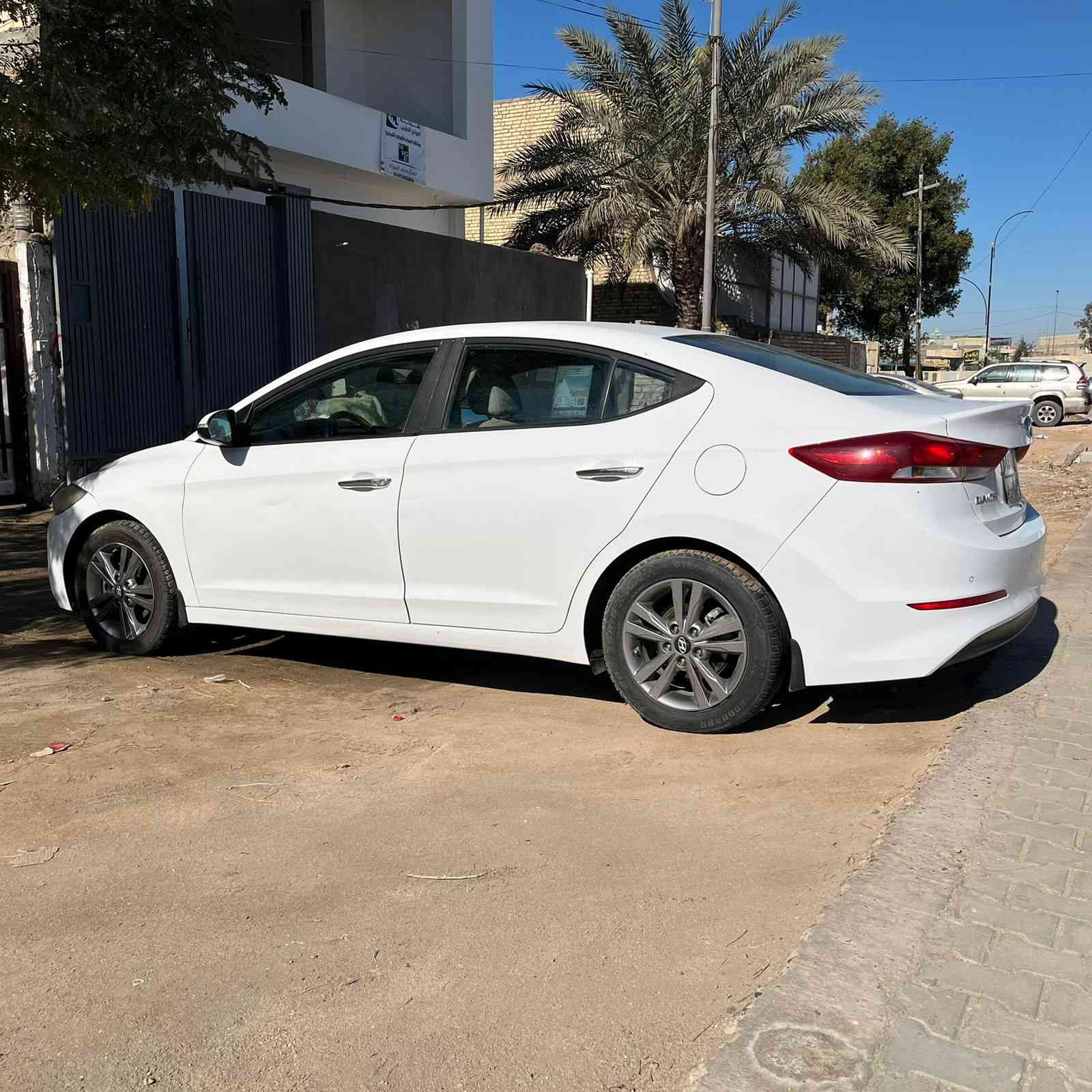 السلام عليكم
النترا 2017 خليجي مكفول من الصبغ والتبديل 

ما عدا بارد 

ماشية 118 حقيقي محرك(((( 1600))))

قماره فتحه تبريد قطعتين 

أشاير بالمري 

ارقامها اربيل بأسم الشركــــــة 

السعــــــر 136 
مكااااااني,,,,, نجف ,,,,,
للتواصل الاتصال على الرقم 

***********
