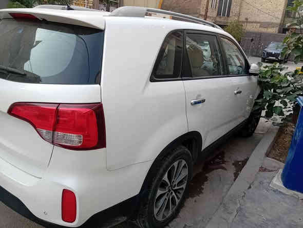 سورنتو 15 خليجي مكفول من الصبغ والضربةعدا شوية بارد  رقم سماوة مشروع وطني السيارة باسمي السعر 160 اللون ابيض مكانها بغداد بلديات مكينة 2400
7 راكب 
***********
