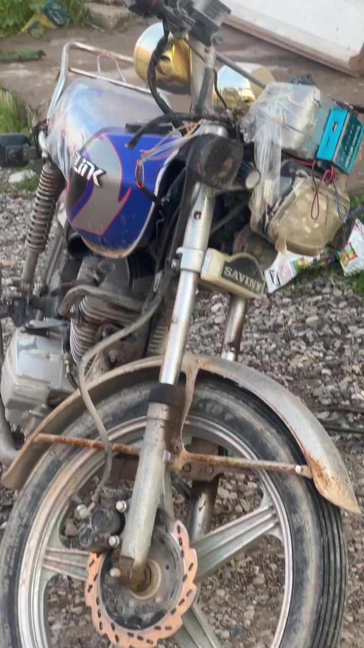 ماطور سيفان ٢٠٢٠ نشاط
 شرط انطيك بي صوت صافي شرط 
يحتاج كابريته ول هندر واكف 
السعر ٢٠٠ ماطور 
شرط سرعه ونطلاقيه ونضيف . 
 ***********
