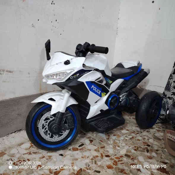 السلام عليكم
سيارة ودراجة تعمل على الشحن تعمل نقص فقط بطارية للسيارة سعرهن ثنينهن ب 250 الف
الاستفسار اكثر ***********
