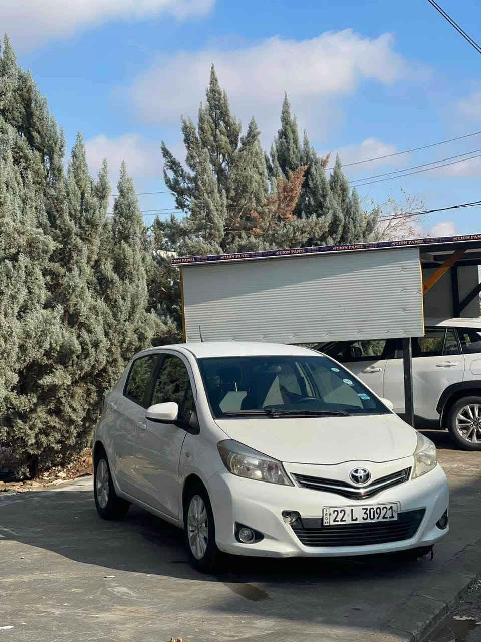 Yaris 2014
گێڕومەکینەو تەقەورەقەو بەشەرت
رەقەم و سەنەوی و ژینگەی نوێیە
2 پارچەو نیوی بۆیاغە پێشی کەپسە جەمپێکی کەمی پشتی ھەیە
نرخ:92 مەجالەکی زۆرکەم
ژ.م:*********** أربيل, العراق
