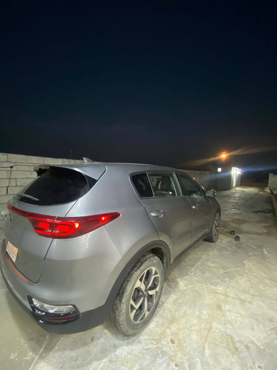 سلام عليكم للبيع سبورتج ٢٠٢١ شباب مكلف بالنشر كل التفاصيل رقم صاحب السياره 
***********
