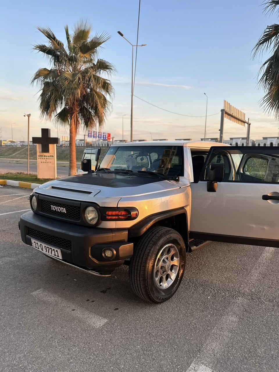 السلام عليكم اخوان .   ٢٠٠٨ خليجي فطيم كلين مكفولة من كلشي والصور واضحة وتحكم وكلشي مبين بيه منظومة غاز ٨٠ لتر والمواصفات بدون ذكر اخوان معروفة 
بيع فقط بدون مراوس وكلشي ونظافته والاسعار معروفه كموديله ونظافته سياره بلادية داخل خارج 
السعر ١٦.٥٠٠ دولار 
السعر  ١٦٥ ورقة وبيه مجال اكيد 
واخواني الميعجبة السعر ويكول غالي اكو ١٤٠ واكو ١٣٠ مهجومات ومصبوغات عام وچافيات وكلشي موجودة وذب بكد سعره حتى تصحة 
وربي يحفظ الجميع 
للاستفسار *********** 
وتحياتي للجميع
