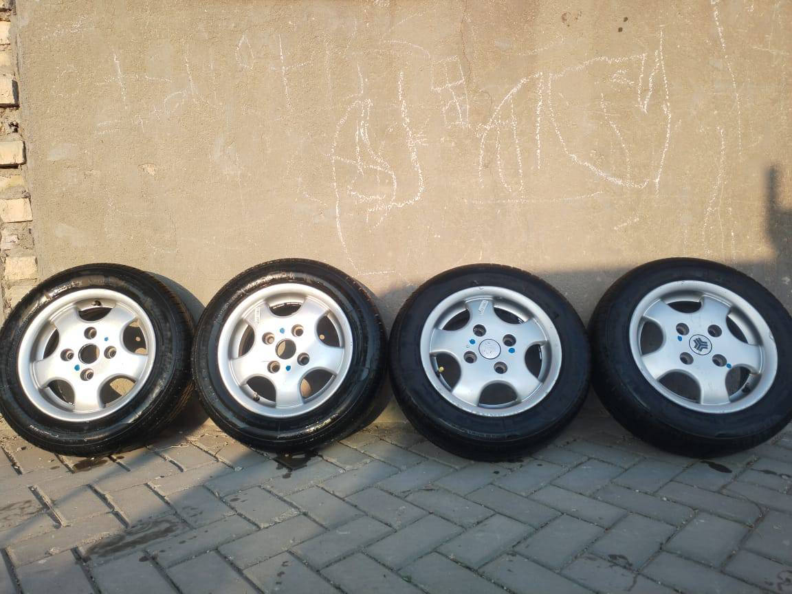 السلام عليكم 
تخم وياله هنه وتايراتهن كاملاات السعر 150تايرات نضاف المكان بغداد 
الاتصال‎***********‎
