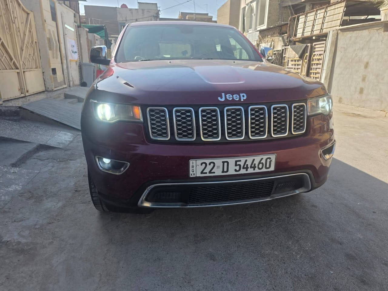 جيب لاريدو  مديل 18 سونار مرفق ماشيه 127 رقم اربيل سعر 200 وبيها مجال ***********
