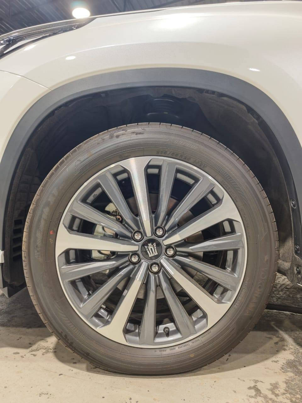 TOYOTA crown kluger HABRIDE 2.5 FULL 360 2025
تويوتا كراون كلوجر 2500 سيسي فول مواصفات هايبرد 2025 زيرو زيرو 
السعر :62 مليون بيها لوحات بغداد 
ياباني تجميع الصين 
البيع نقدا فقط لايوجد لدينا بيع بنظام الاقساط
المواصفات!!️
*حجم المحرك 4CYLINDER 2.5L 
*مرتبط بناقل حركة أوتوماتيك
*مفتاح التشغيل بصمة 
*بانوراما
*اريل نفكيتر 
*حساسات أمامية 
*حساسات خلفية 
*رادار
*لايت زينون + LED 
*كشافات 
*بك لايت LED 
*حجم الاطار 235/55R20
*ويل كب 20
*4 دسك
*حساسات ضغط الاطارات 
*اشارة في المرايا الجانبية 
*المرايا قابلة للطي كهرباء
*ماسحة خلفية 
*عدد AIR BAG 9 
*هاند بريك كهرباء 
*ا ABS 
*دشبول ديجتال 
*شاشة Apple Car play 
*5كاميرات 360 درجة 
*مثبت السرعة Cruise 
*المودات والاوامر الصوتية 
*ا Bluetooth 
*مخرج منفذ الطاقة 
*تتسع المقصورة ل 7 ركاب
*المقاعد جلد+كهرباء 
*ثلاث قطع تبريد 
*تحديد المسار
*أوضاع القيادة Drive Mode 
*أوتو هولد 
*نظام مانع الانزلاق 
*حاملات الأكواب 
*تطعيم الدواخل ألمنيوم 
شركة الفرس ألأبيض لتجارة السيارات 
موقعنا: بغداد مدينة معارض البياع -الشارع المميز-مجاور سونار البياع 
لاستفسار يرجى الاتصال على الرقم:
***********
*********** 
***********
