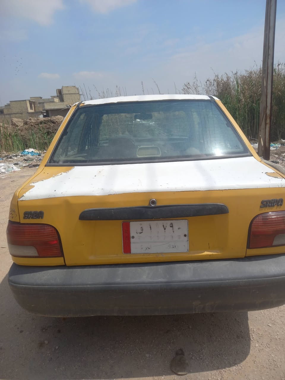 سلام عليكم.  سايبا 2011  كشر نضيف داخل نضيف  بس مشط ستيرن يراد تصليح تايرات جدد نضيفة   . مكانة بغداد/ الدورة / ابودشير  سعرها ١٠ اوراق وبيها مجال   تواصل ع رقم ***********
