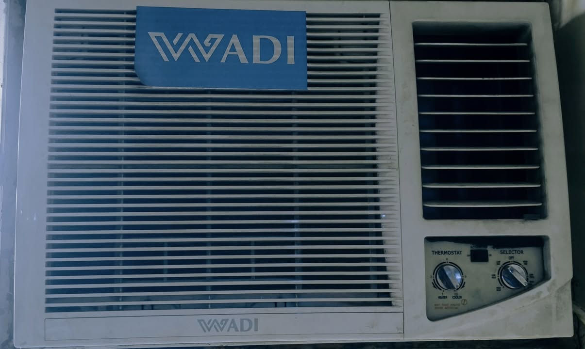 مكيفات نظيفة للبيع 
Gree مستخدم موسم سعر ٣٥٠ مع الكارتونة
Wadi السعر ١٥٠ الف 
تدفئة تبريد 
العنوان / بغداد الكمالية
***********
