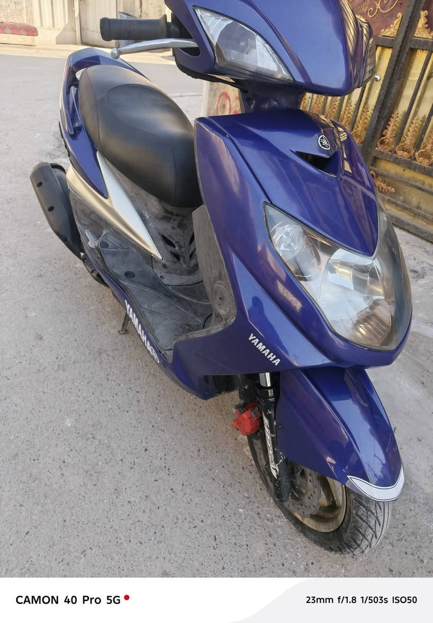 سكنس نوزل كولد خطين طلاعات لون مميز دراجة كلها بلاد اي نقص مابيها السعر مليون و١٠٠ مكان بغداد الشعب للاتصال *********** شراي يتصل
