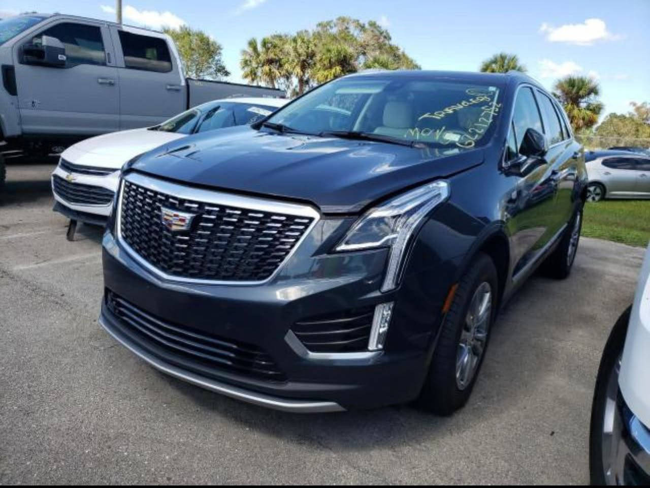 للبيع كديلاك XT5 موديل 2021 غرق ولسياره طافيه بس سويج تفتح ابيعه ع وضعه لسياره فول1/1 منفيس بسمي بدون رقم 
السعر تجي تقيم بل يرضي بي الله وتاخذه مكاني بغداد ***********
