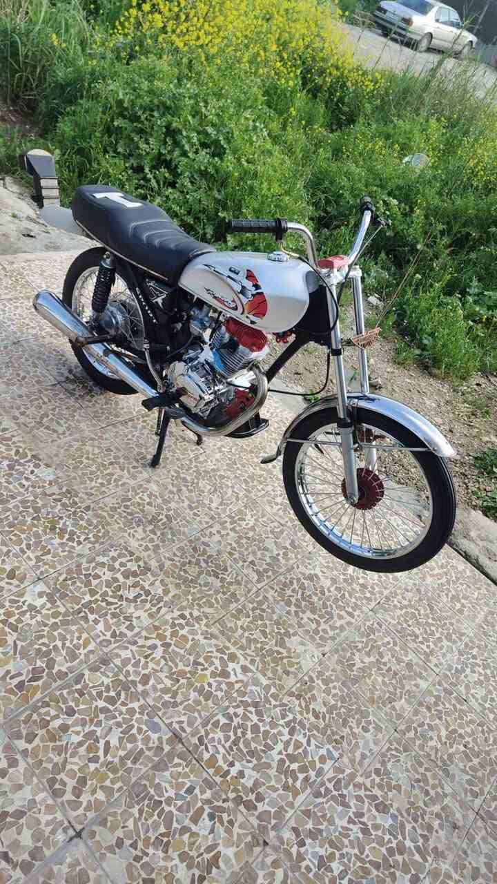 للبيع تيربو 2026 جديده لوك ما صار شي من مطبكها سعر 725 عنوان موصل الجانب الايمن مكلف بل نشر رقم صاحب الدراجه ***********
