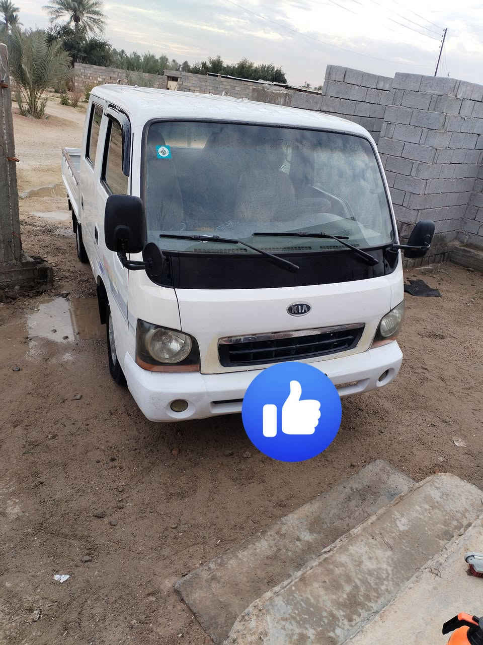 كيا ام عيون دبل قمارة موديل 2001للبيع ***********

