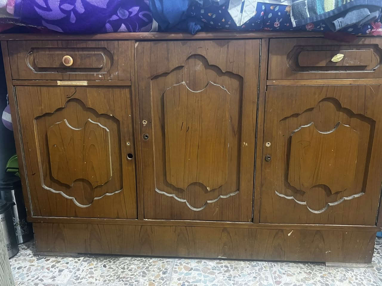للبيع المكيف ب75الف شغال
والبوفيه 60الف  الحاجتين نضيفات


**إذا كنت صاحب هذا الإعلان وتريد حذفه لأي سبب، رجاءا أرسل رسالة إلى الدعم الفني**