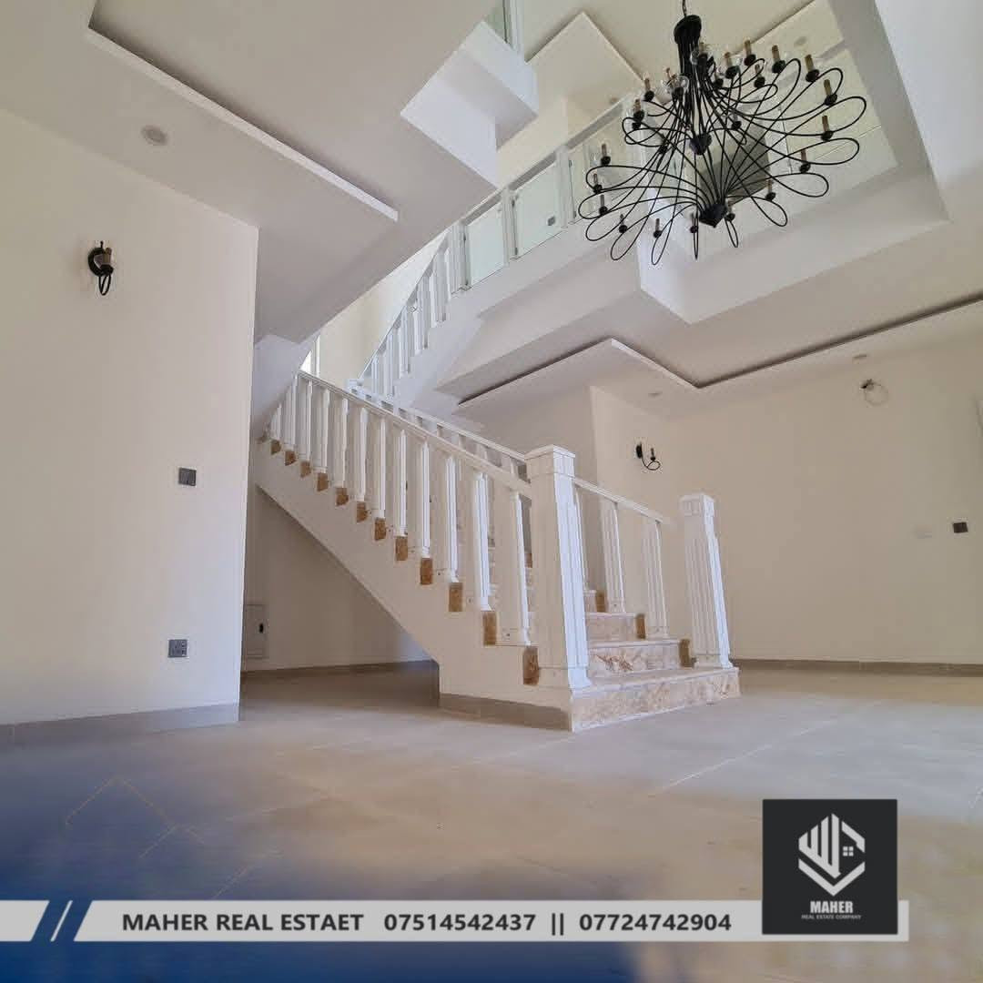 فيلا 450 متر وبسعر جدا مناسب جدا جدا
للبيع في اربيل مجمع فيلل سلافا ستي 

🔹مساحة الفيلا: 450 متر مربع 

▪️ركن
▪️طابقين
▪️بناء درجة اولى
▪️ديكورات ملكية
▪️كواليتي ممتاز
▪️نسبة المساحات الخضراء 40 بالمئة

🔹تتكون الفيلا من: 
• مدخل + استقبال + درج ملكي + صحيات ضيوف
• 2 صالات + مطبخ حتى وبارد + صحيات
• 5 غرف نوم (سويت) + 2 بالكون  
....................
راسلونا #وتساب للاطلاع على فيديو الفيلا
....................
للحجز والاستفسار:
 ***********
 *********** أربيل, العراق
