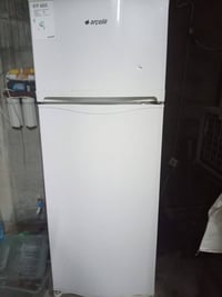 متوفر ثلاجه شغاله ونضيفه اي خياس مابيه الاستفسار عل رقم07719531355