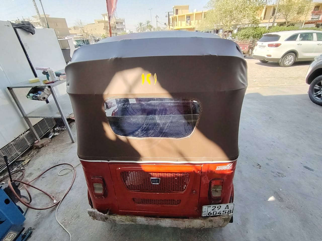 "عروض خاصه أهل تكاتك 🚀
-تبديل دهن وغسل وبولش ✅
واسط العزيزية شارع الجديد📍
#محطه_الجوادين ✅
📞:*********** 
#ستار_علي
