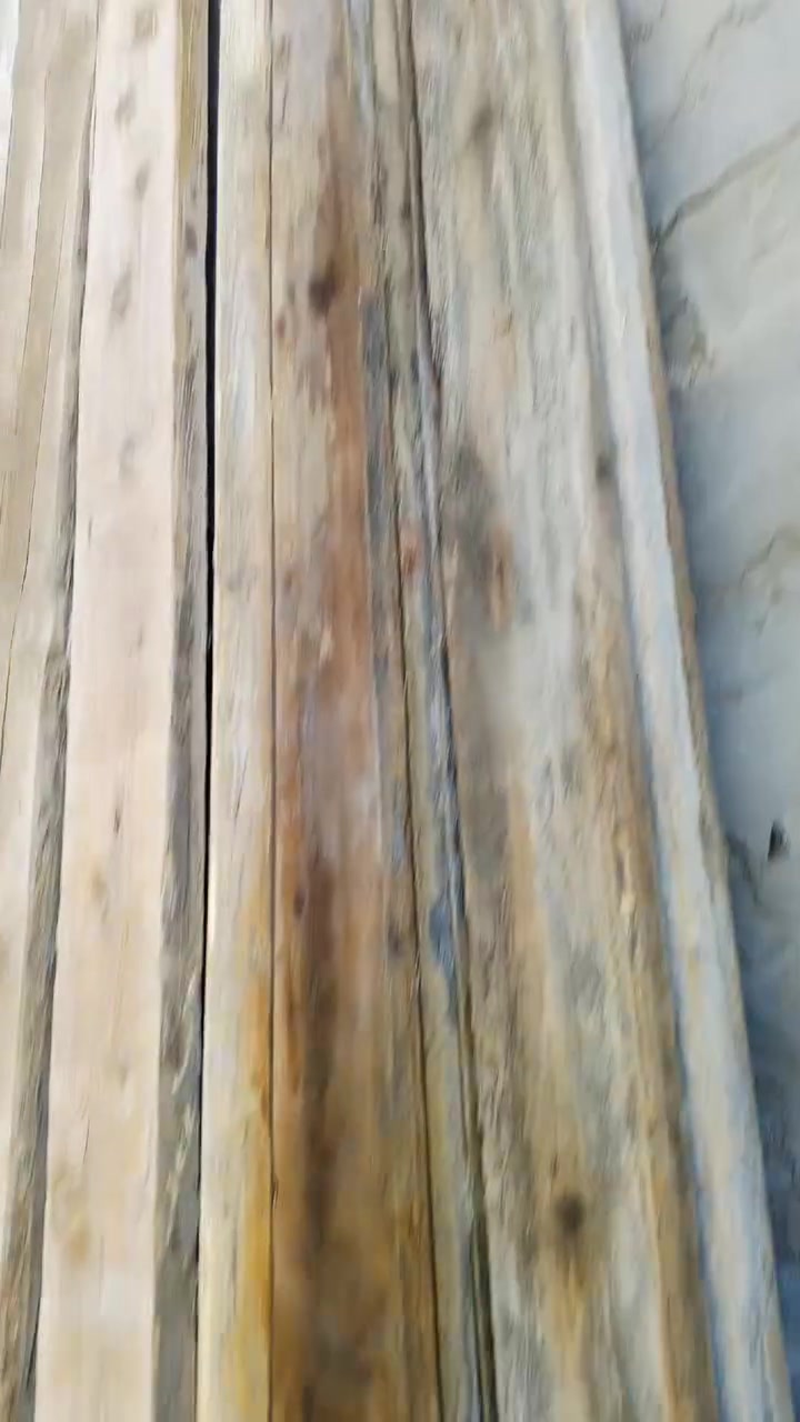 ***********
