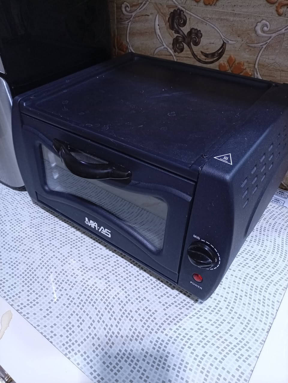 للبيع كل حاجة وسعرها البصرة شارع كازينو لبنان ***********
