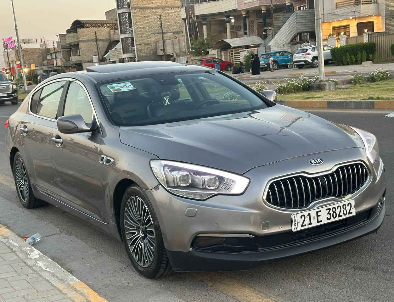 كيا كوريس 2014  الفئه الثانيه   خليجي مواصفات vip السياره حلوه ونضيفه وجاهزه مكفوله من الحادث وبيهة ٤ قطع رش فقط بدون اي حادثابيع عل هاذ الحال  تحويل ثاني يوم او وكاله 
الموديل ١٤ السعر ١٠٥ وهاذ رقمي *********** موفق
