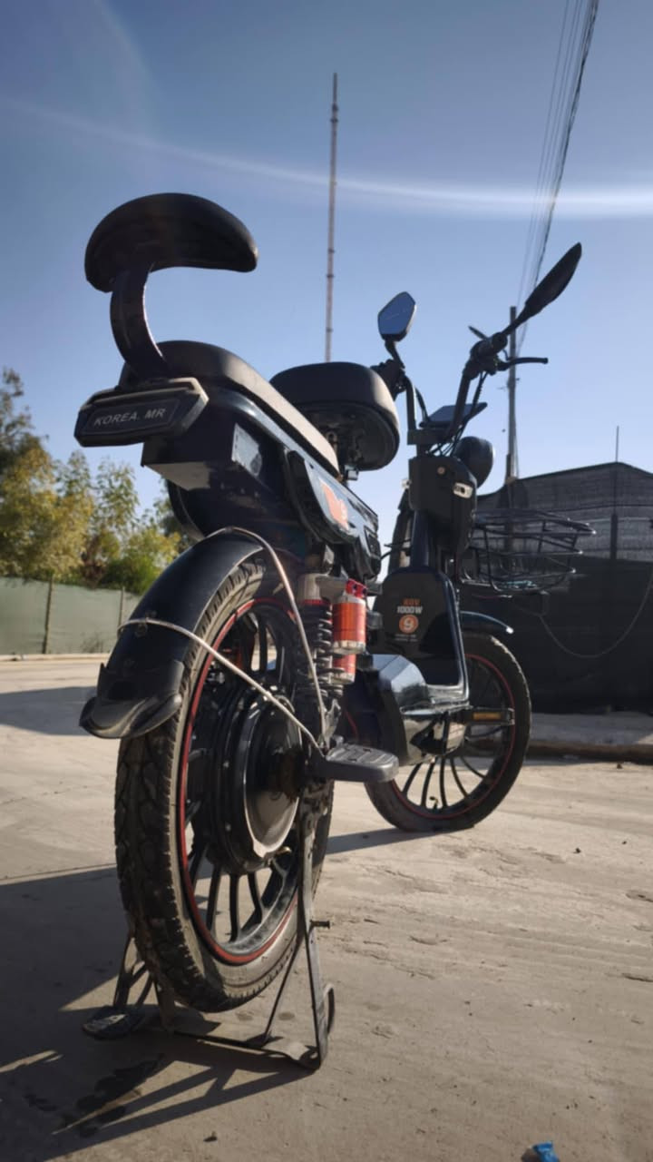 السَلٱمٌ عـَلـْيگمّ-ۈرحـْمّـٌة ٱللـّہ ﯙبُرگـّاتہ 
ماطورات شحن 2 للبيع 
الاسود 🖤
 5بطاريات 16 امبير شرط شغال مابي شي كهربائيات وبطارياتو منتهيات ينرادلهم تبديل ب120 شرط تفحصو يلا تاخذو و #سعر 160 

الاخضر 💚
5بطاريات دبل 20 امبير شرط شغال مابي شي و #سعر 250 وسلامتكم
للاستفسار خاص او ع رقم
***********
