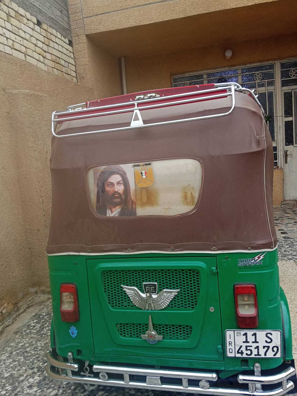 من رخصت صاحب الكروب تكتك للبيع 22شهرالسابع بسمي رقم انكليزي كفاله عامه رقم الهاتف *********** السعر عشره مليون وبيه مجال
