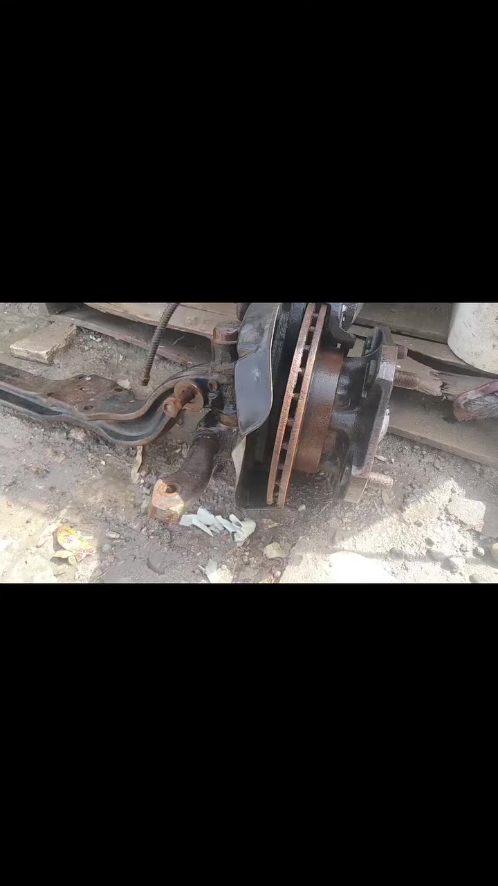 سلام عليكم اكسن للبيع كنتر عظم مربع ***********
