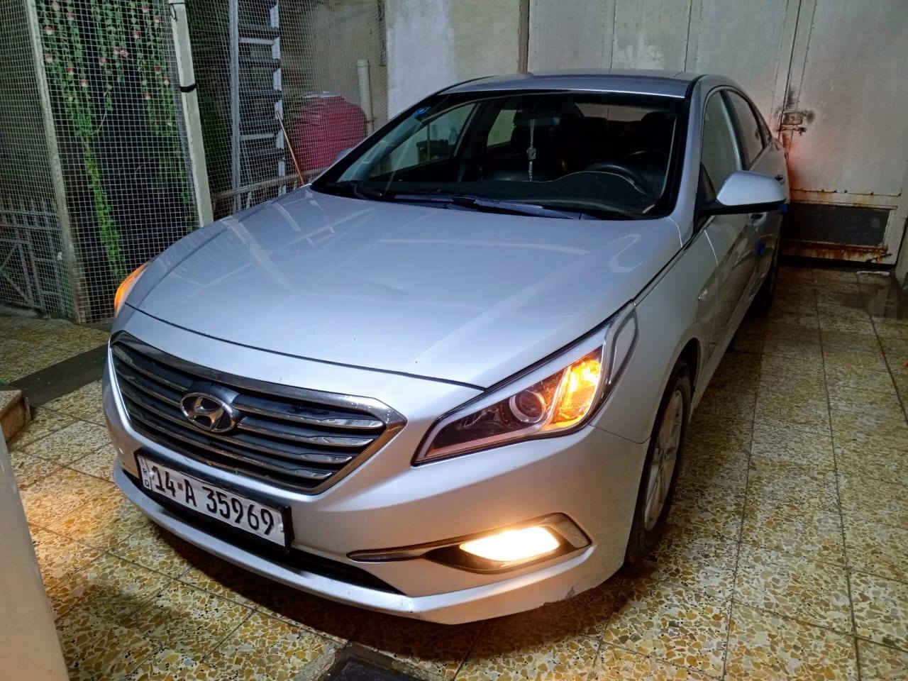 السلام عليكم 
سوناتا وارد كوري 
مديل 2017 
مكينه 2000 دوش
سياره تعمل بالغاز وبانزين
رقم بصره بسمنه 
سنويه جديد 
تبريد ثلج ❄
حداديه 100%
تخم تاير جديد 
كشنات جلد 
فول تحكم استيرن 
تبريد خلفي
مريات شفط
سياره جاهزه 
السياره بيه قطعتين صبغ جماليه
بنيد وجاملغ من كوريا 
والباقي مكفول 
السعر 129 
الاستفسار /  ***********
العنوان البصره شط العرب البصرة, العراق
