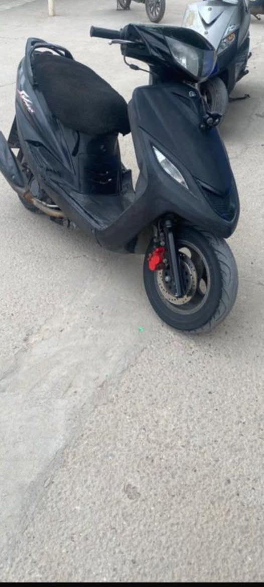 السلام عليكم 
للبيع 400


**إذا كنت صاحب هذا الإعلان وتريد حذفه لأي سبب، رجاءا أرسل رسالة إلى الدعم الفني**