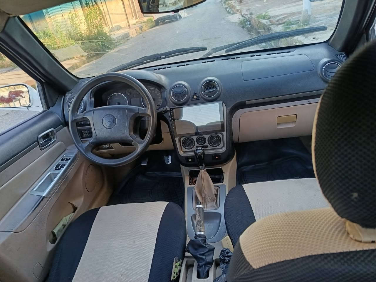 سلام عليكم CK رقم بغداد انكليزي هزه جديده السنوية جديده باسمي شرط تحويل مكينه وكير كهربائيات كلها شغاله بيها صبغ داير الورا مذكور بالفيديو كل تفاصيل ماعارض ولا فقد فقط بيع السعر 45$ وبيها مجال مكان السياره حي المحاربين *********** او ***********
