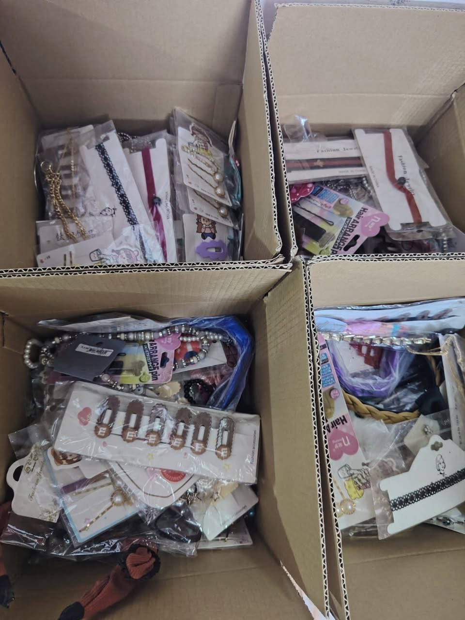 شلعة  كراتين اكسوارت وقراصات اوربي ابيعهن شلعة كاملة 50 كرتونة لي يفيد اهل مجمعات اهل بسطيات 
***********
