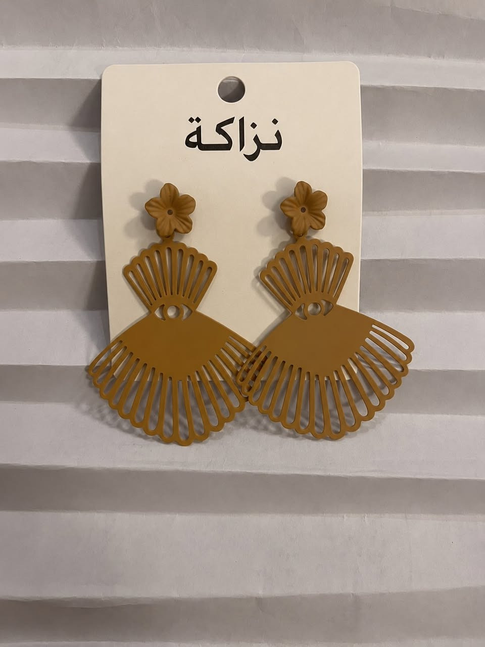 اكسسوارات متنوعة كل وحدة ع ٣ الف *********** ويوجد توصيل ظمن بغداد
