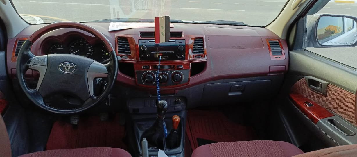 تيوتا فور ويل موديل 14 كير عادي
سياره جديده ماشيه 186 
رقم اربيل انكليزي سياره بيه طخه خفيفه بالدعاميه ومبدله 
وفاتحين البنيد والجاملغ فقط تطبيع بدون تبديل كفاله 
سياره جاهزه تخم تاير حداديه جديده تبريد ثلج 
مكينه مامفتوحه بلاديه 
عارضه 200 وبيه مجال قليل
***********
