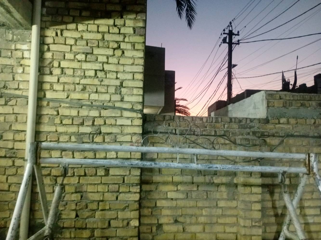 مرجوحه اللبيع 150 اللبيع و بيها مجال حجم كبير بس نقص كعده الهاتف ***********