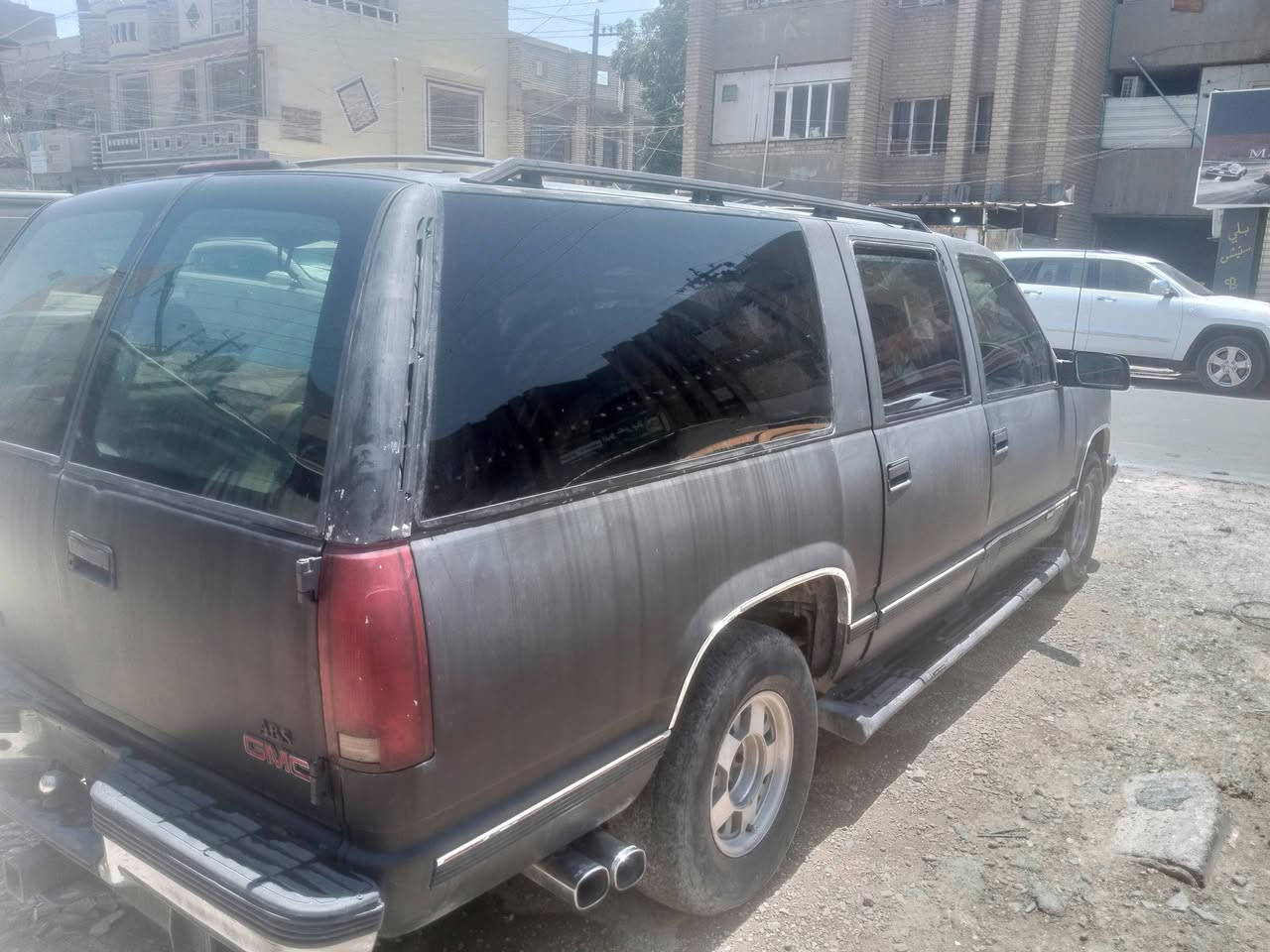 من رخصت المدير جمسي للبيع موديل 1998 كلش نظيفه مابيه اي عطل اطلع بيها وين ميعجبك للاستفسار ***********
