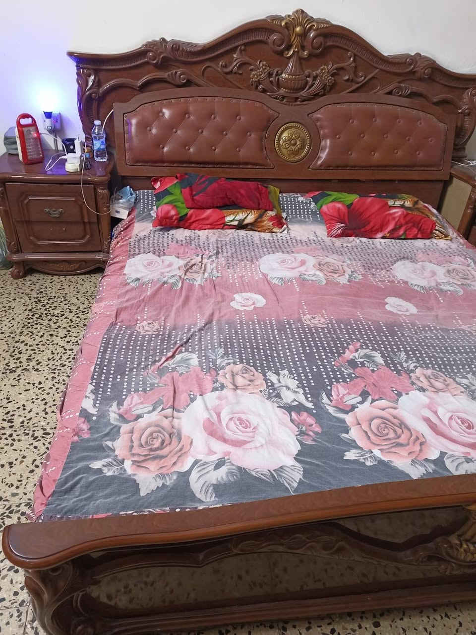 السلام عليكم أغراض للبيع*********** بي واتساب واتصال
