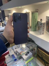 14 برو ماكس   شرق اوسط   اللون المميز بنفسجي  ذاكره 256  بطاريه 83  جه...