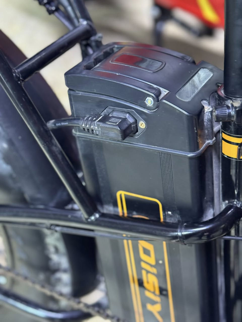 دراجه شحن دبابه كهرباء مستخدم اخو الجديد فول مواصفات حجم 20 تاير عريض ملف 750 W سرعه 60 حقيقي سكليتر ومساعد شحن بطاريه 48 v ليثيوم اصلي نظامين مساعد شحن وسكليتر كير 7 سرع ميكانيكي العنوان بغداد الصليخ قرب اسواق اسطنبول اي استفسار *********** 🌺
السعر 500 الف وبيه مجال
