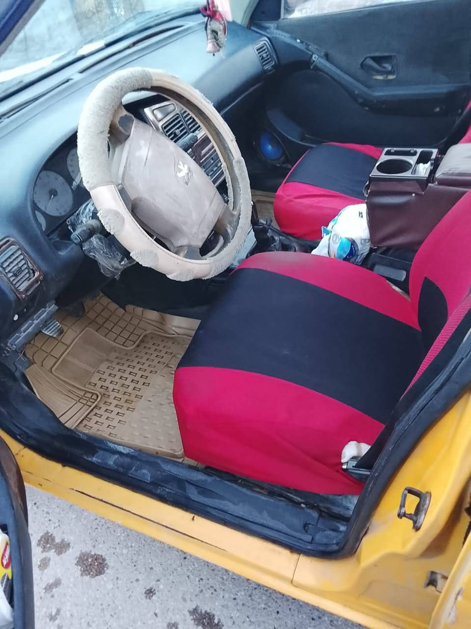 السلام عليكم بيجو باص 2010 جير مكينه مقفولات كفاله السياره لا ضربه ولا صبغ خير من الله راعيها ما اندله اتكفل سرقه وعشائر سياره جاهزه حتى جابرين شغاله رقم بغداد مكان السياره بغداد سنويه 28 السعر 15 بيها مجال قليل ***********
