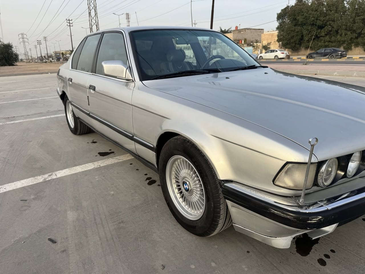 السلام عليكم للبيع بي ام 730 موديل 1992 محرك و كير
توماتيك جديد صدر امامي خلفي جديد تخم تاير جديد 

كله جديد قبل اسبوعين مبدلات بدون حادث رقم نينوى  

مشروع وطني باسمي السياره شرط التحويل كابون بانزين بيها 

تبريد ثلج سلايد طكتين جام اربعه كهرباء  السعر 63 وبيها مجال

مكاني النجف ***********
