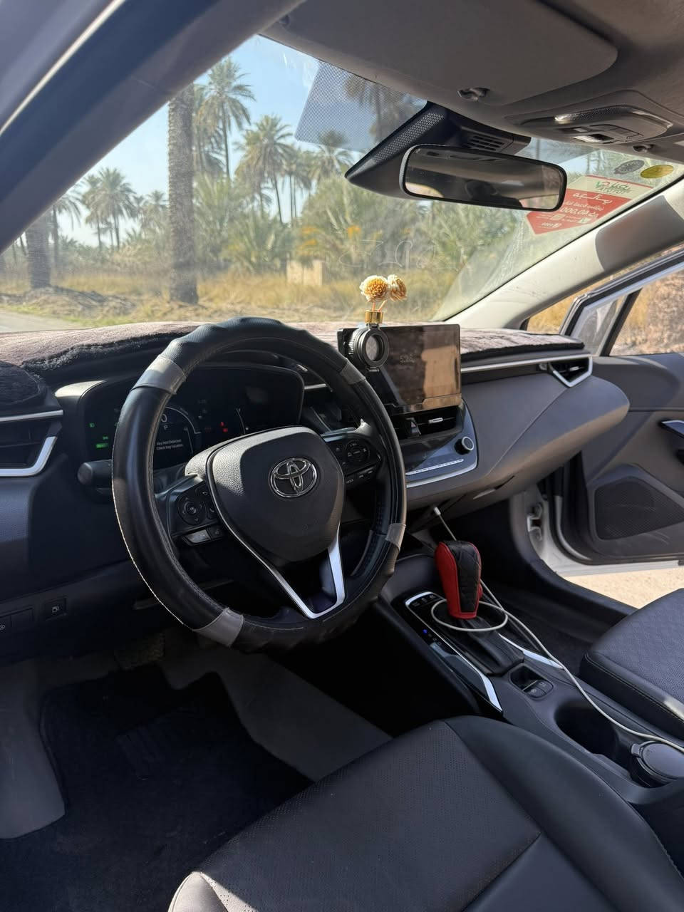 السلام عليكم كورلا 2025 رقم بغداد فول مواصفات عدا الكشنات الكهربائية سيارة جديدة مكفولة كفالة عامة عدا طخة بسيطة جداً على كد اصبعين ببداية الصندوك ومرجعة بلادي موضح بالصورة السيارة ماشية 32 بعدها بحالة الوكالة 
السعر 160 وبي مجال للجناي 
مكانها كميرة قرب جزيرة بغداد السياحية 
للاستفسار اكثر 
***********
