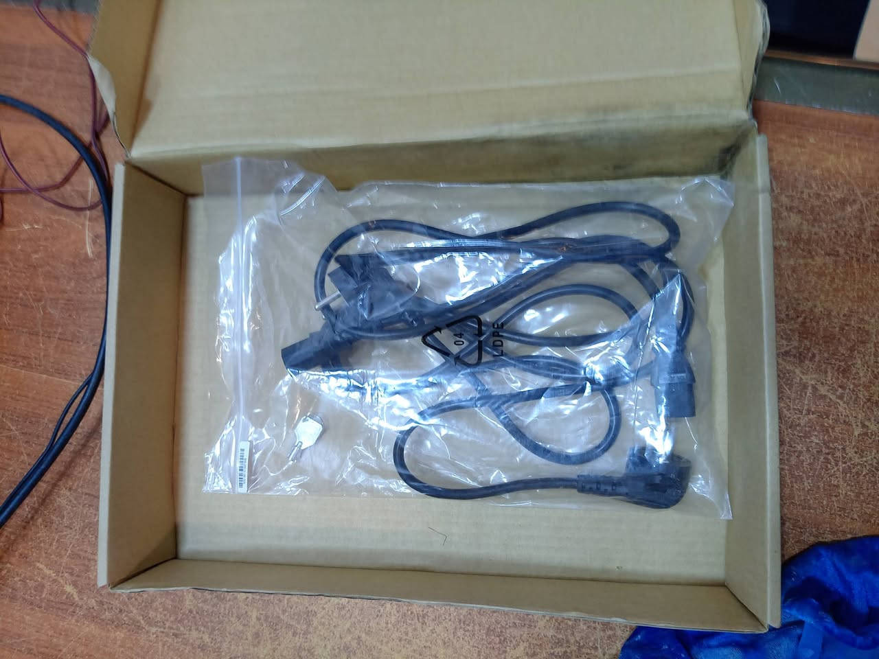 جديد غير مستخدم ومفحوص سيرفر مواصفات 2 معالج انتل زيون رام 96 غيغة عدد12 هارد 1 تير sata عدد 2قطع ويستقبل 6 بعد هارد 2 باورسبلاي مفحوص وشرط الفحص ابيع من كل النواحي 🌹 سعر 650 الف وبية مجال مكاني بغداد الحبيبية شارع السجة وخدمة توصيل موجود


**إذا كنت صاحب هذا الإعلان وتريد حذفه لأي سبب، رجاءا أرسل رسالة إلى الدعم الفني**