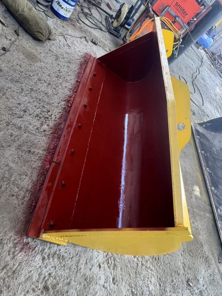 كيله كوماتسو 100 حديد ثقيل ظهر 8ملم
سجينه 25 ملم

طبق الاصل عن البلاد 

النجف

***********

***********
