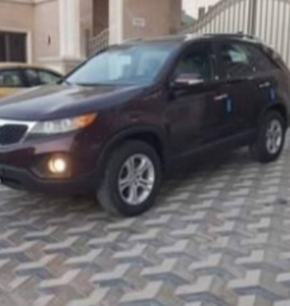 السلام عليكم اخوان
للبيع سورنتو وارد امريكي موديل 2013
رقم بغداد مشروع وطني السعر 130$
كير ومكينهgdi 24000
فتحته عمل من امريكه شغل ابلادي ثلاث طكات
اشاير با لمري فول تحكم استيرن
منضومت تبريد كله جديد ثلج
ثلاث انضمه قياده حداده نص عمر
كامره خلفيه
حساسات خلفيه 7راكب قطعتين تبريد 
حادثه جاملغ وبنيد سطحي وشويه من الساصي 
ثلاث قطع صبغ ليبل واحد بدون تبديل والتنته تعبانه 
صور الحادث بل منشور الرقم ***********العنوان بغداد حسينية الراشديه
