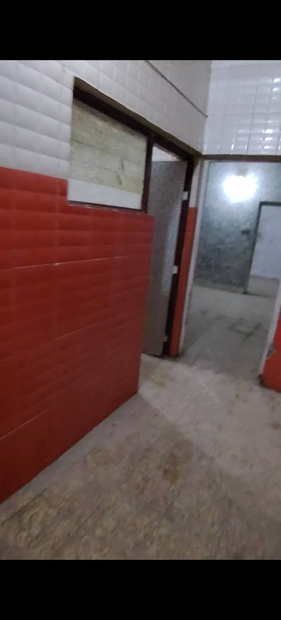 عقار لايجار عوائل فقط ارضي يحتوي ع ٣ غرف مع مطبخ وصحيات وصاله  من ضمن بنايه ع شارع العام في السراجي مجاور حسينية اولاد العامر قريب ع فرع السنيديه لأستفسار
لأتصال *********** البصرة, العراق
