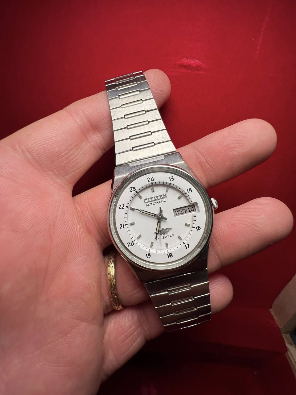 Citizen automatic 21 jewels
ستزن اوتماتيك  ٢١ حجر فنتج 
انتاج قديم 
منفذ يومي وشهري 
قطر 37 
نظافة تامة 
اصلي ياباني 100% 
110 الف سعر نهائي


**إذا كنت صاحب هذا الإعلان وتريد حذفه لأي سبب، رجاءا أرسل رسالة إلى الدعم الفني**