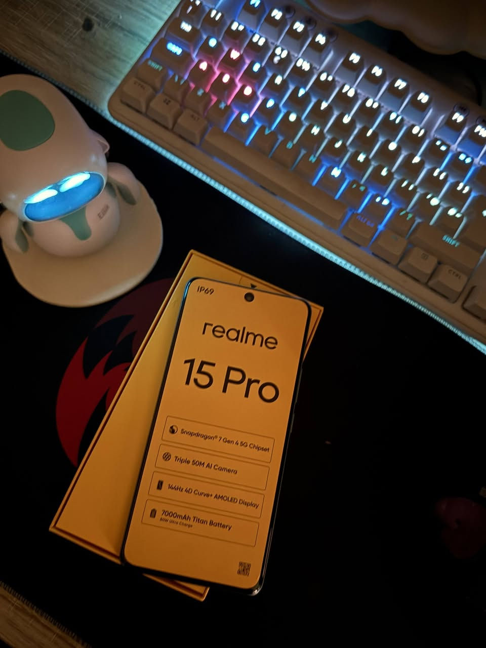 جهاز ريلمي 15 برو
للبيع غير مستخدم فقط الكارتون مفتوح 
وعلى الفحص وين ما يعجبك افحص 
لون زيتوني وذاكره 512 جهاز غني عن التعريف 
السعر 550 وبي مجال قليل 
للاستفسار اتصال او واتساب 
***********
