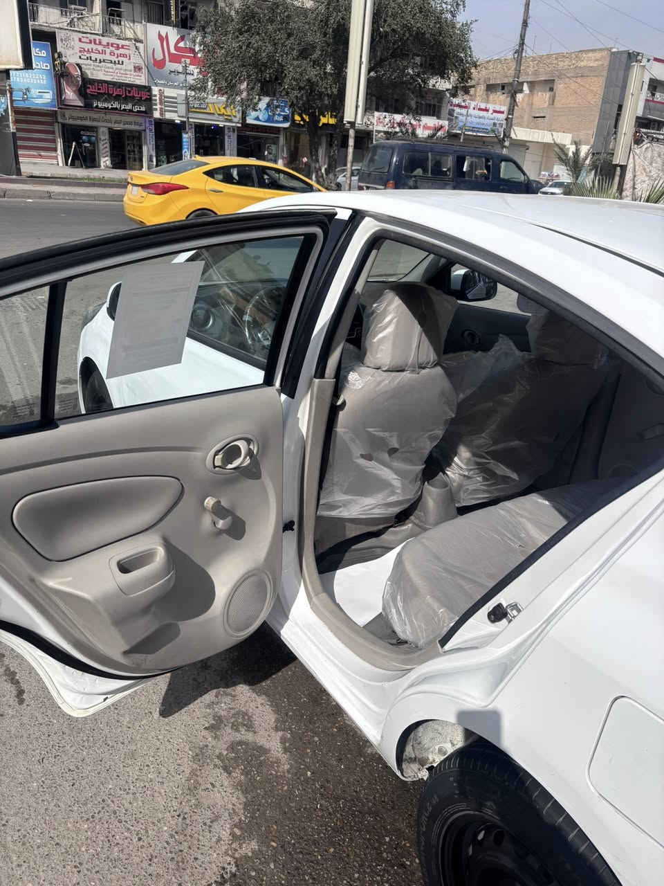 السلام عليكم عندي سني هندي بليتة زركة 2019 رقم بغداد بأسمي هزة جديدة مكفولة من الصبغ والتبديل تبريد ثلج عارضهة ب 102 وبيهة مجال موجودة بغداد الجديدة للاستفسار ***********
